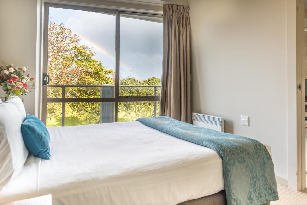 Ocean Breeze Hotel 오클랜드 외부 사진